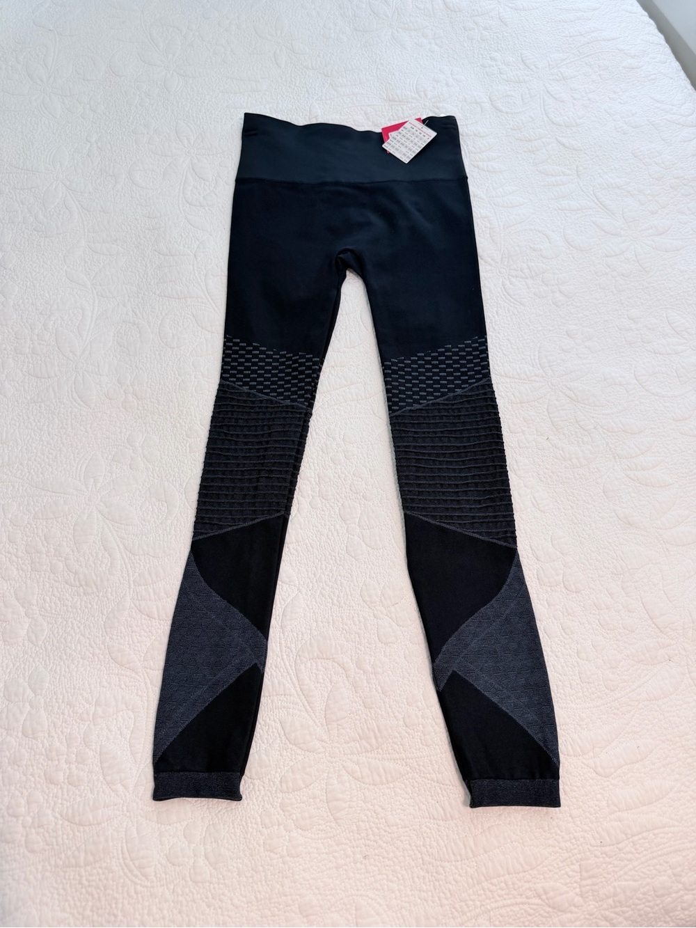 SPANX Look At Me Now Seamless Moto Leggings Navy Women’s Small NWT Running